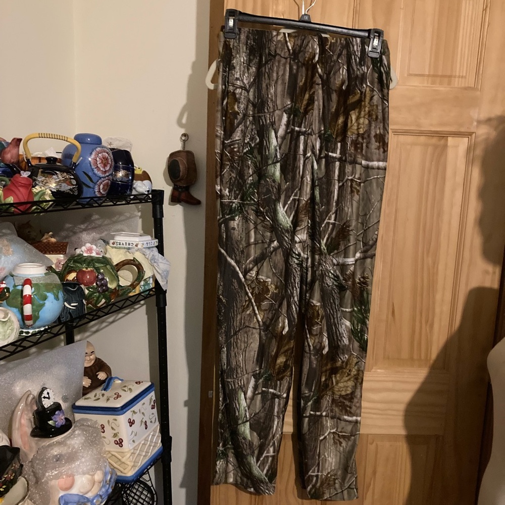 Game hide elimi tick pants